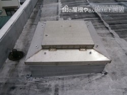 2017.11 4 屋上マンホール